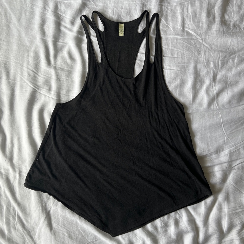 Rumi + RVCA Black Tank- M